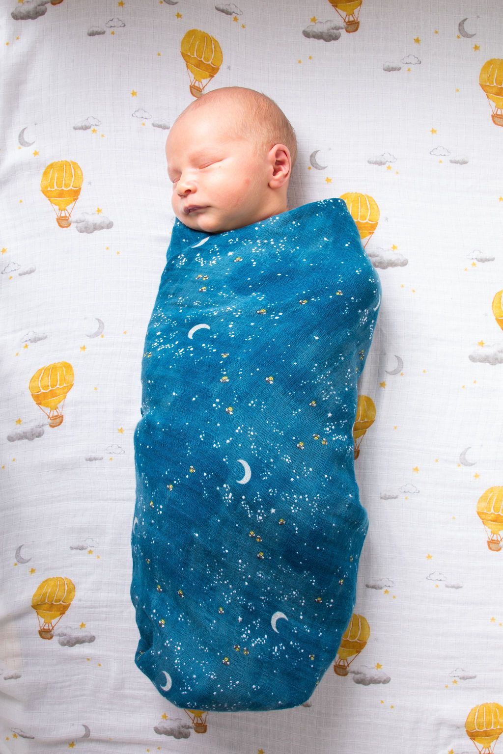 ORGANIC SWADDLE - HOT AIR BALLOON